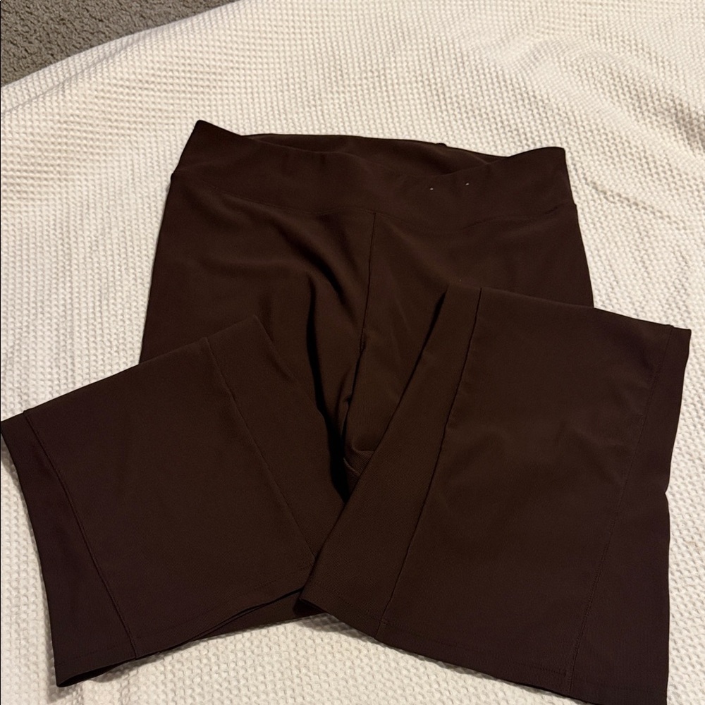 Woman’s Brown Flair Yoga Pants